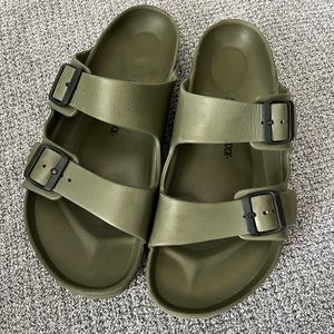 Mens Birkenstock Arizona Essentials sandals